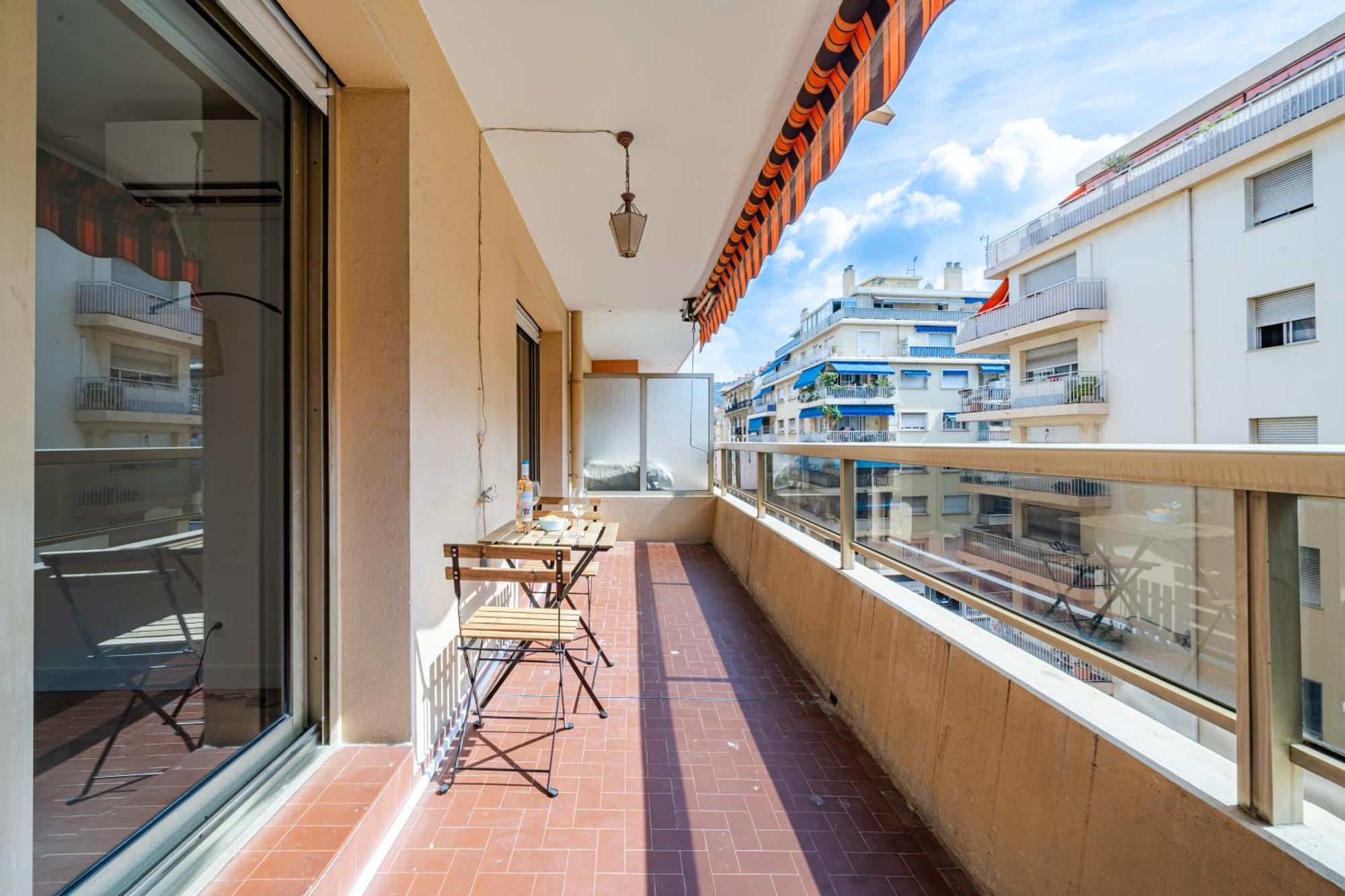Near Old Town And Apartment Fully Renovated Nice Eksteriør billede